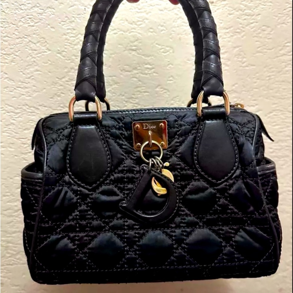 Auth ChristianDior Cannage Stitch Black Nylon
Leather Handbag
